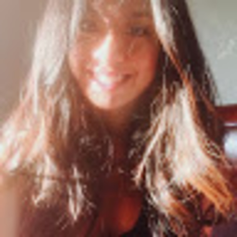Meet your Posher, Desiree